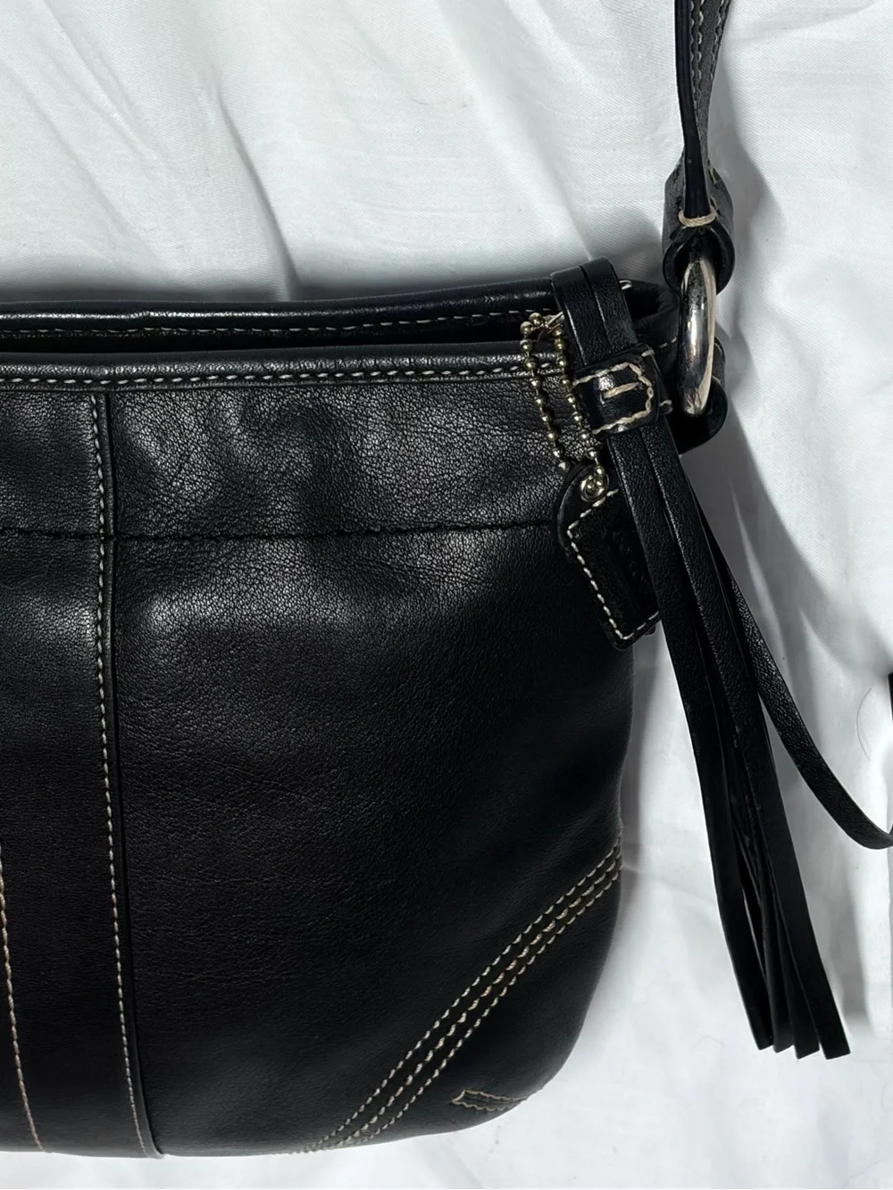 Vintage Coach Soho Black Leather Crossbody Bag Y2K Tassel